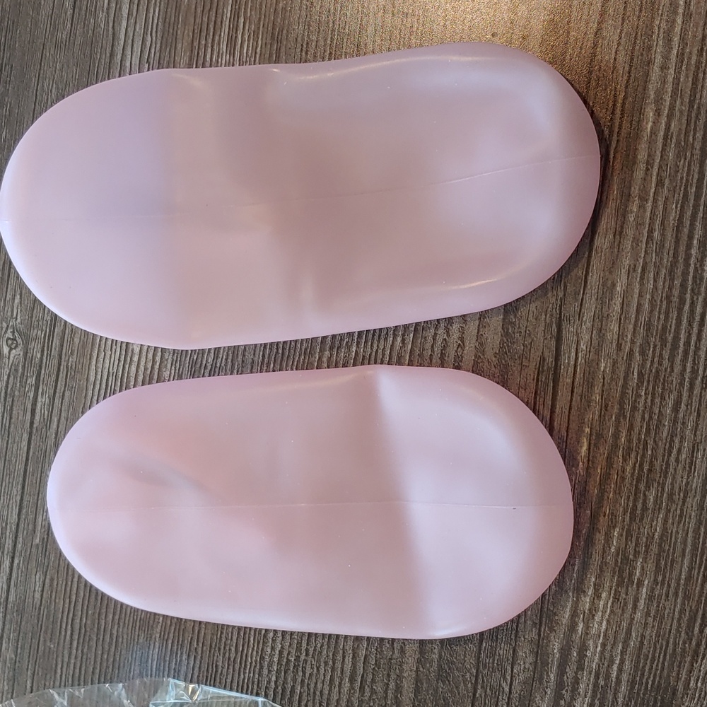 Silicone Foot Pads In Light Peach - Picture 3 of 3